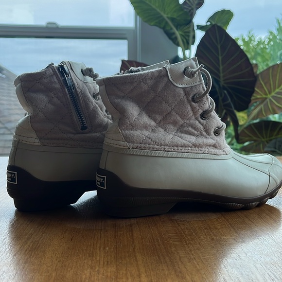 Insulated Sperry quilted waterproof duck boots side zipper Women’s size 8 - Picture 4 of 6